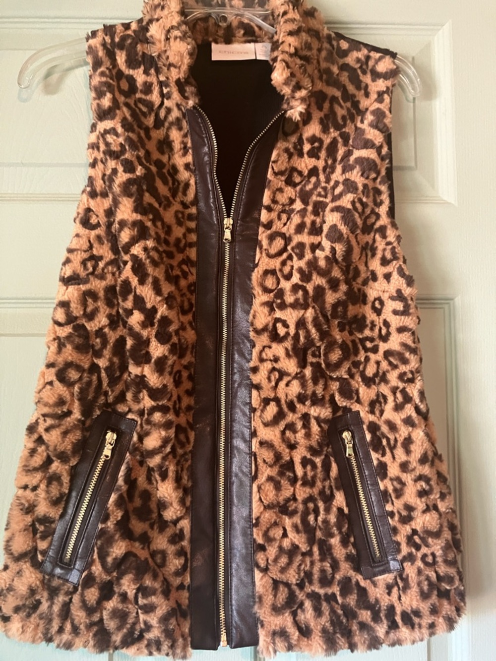 Faux for sweater vest Animal print